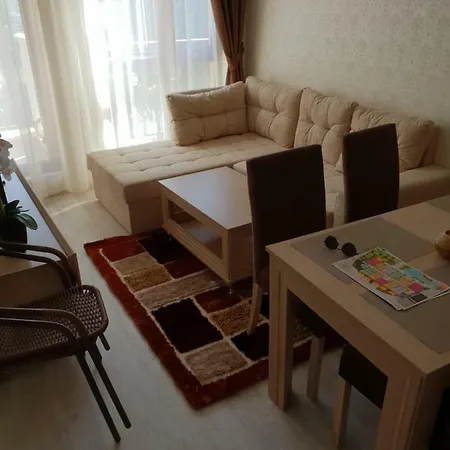 Deal, Harmony Suites 12 Апартамент *